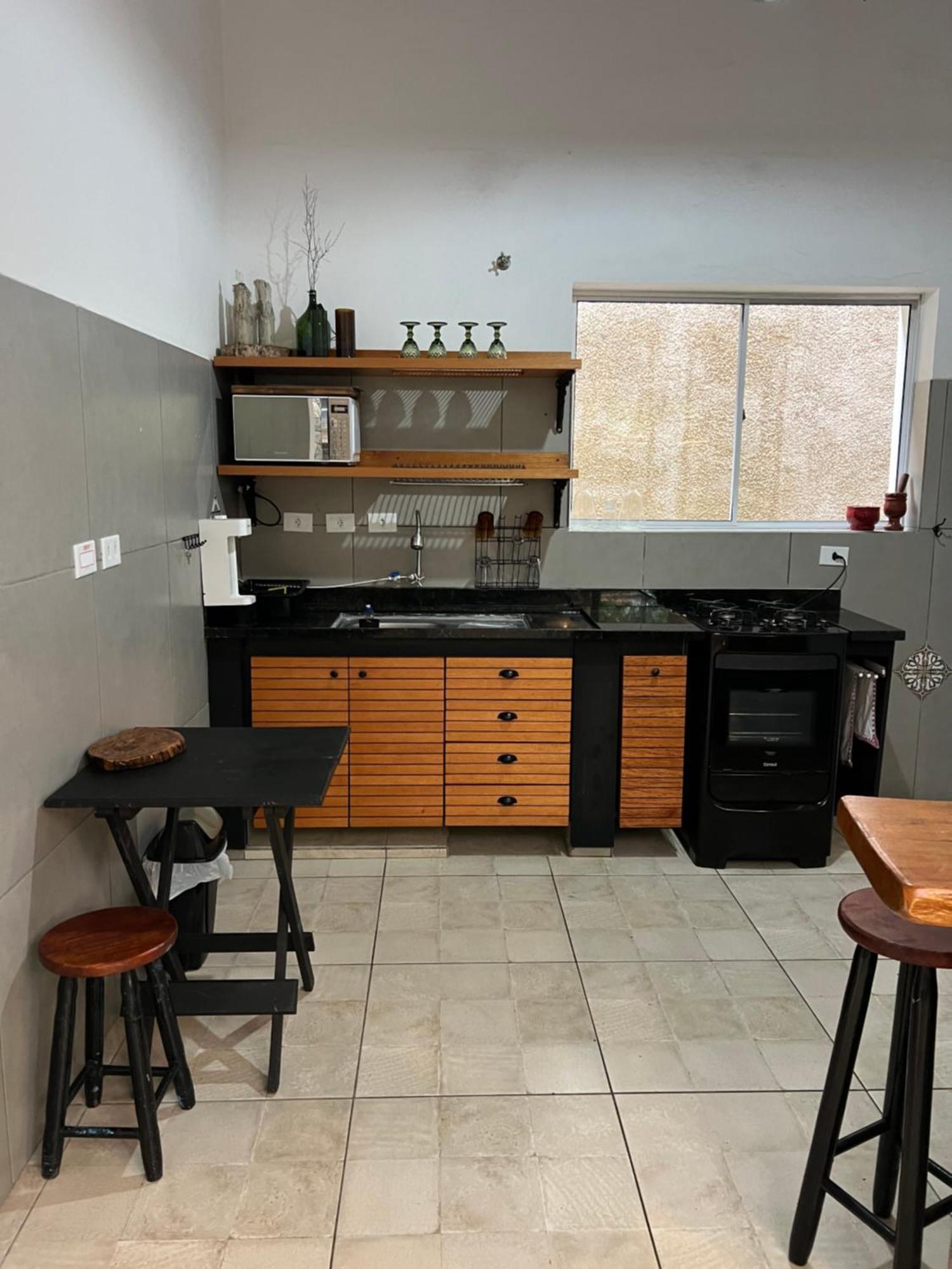 Casa de férias Casa Remo Beira Mar Churrasqueira Wi-fi 3 Quartos *